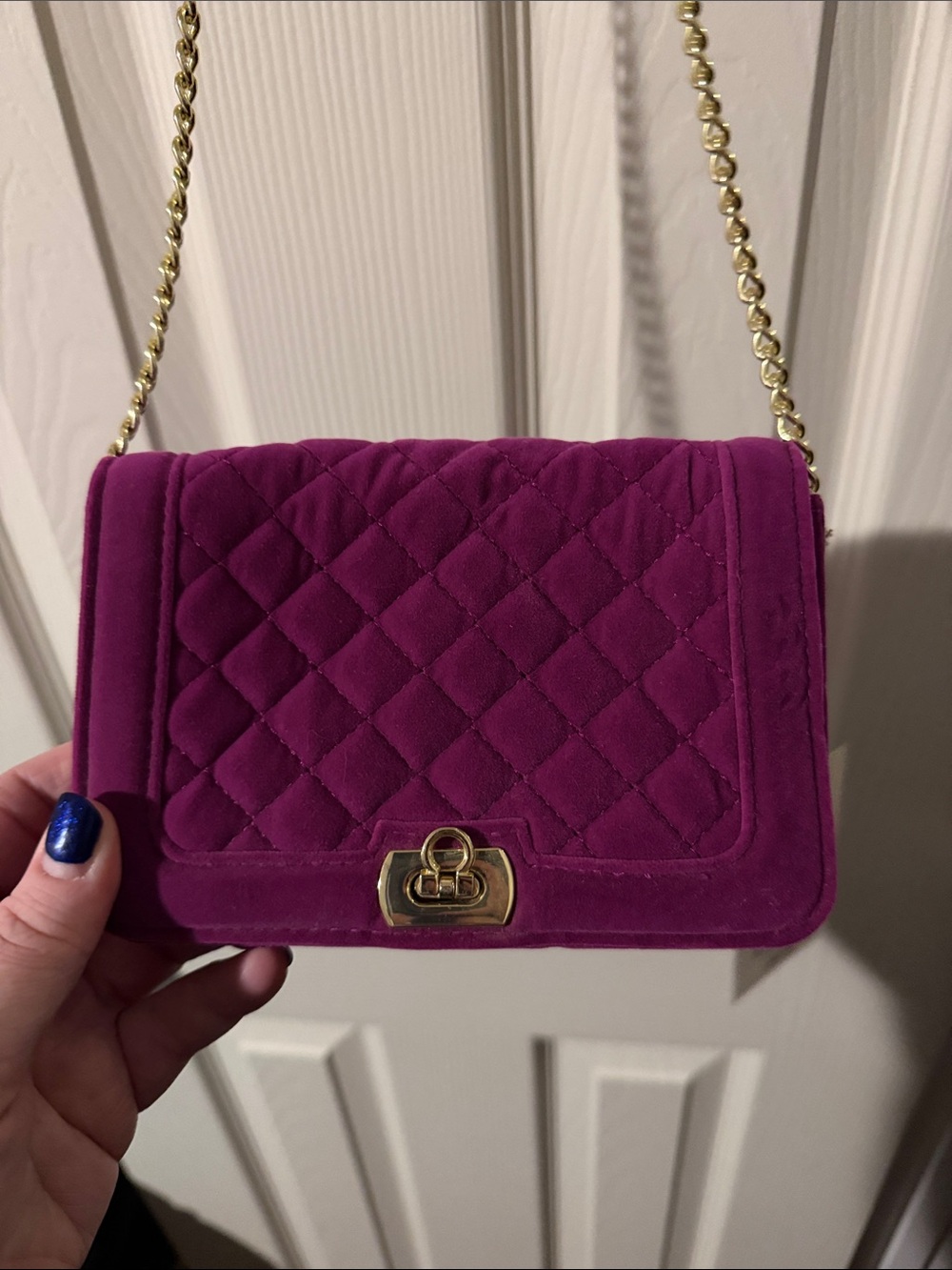 a new day Fuchsia Quilted Crossbody with Gold Chain Strap